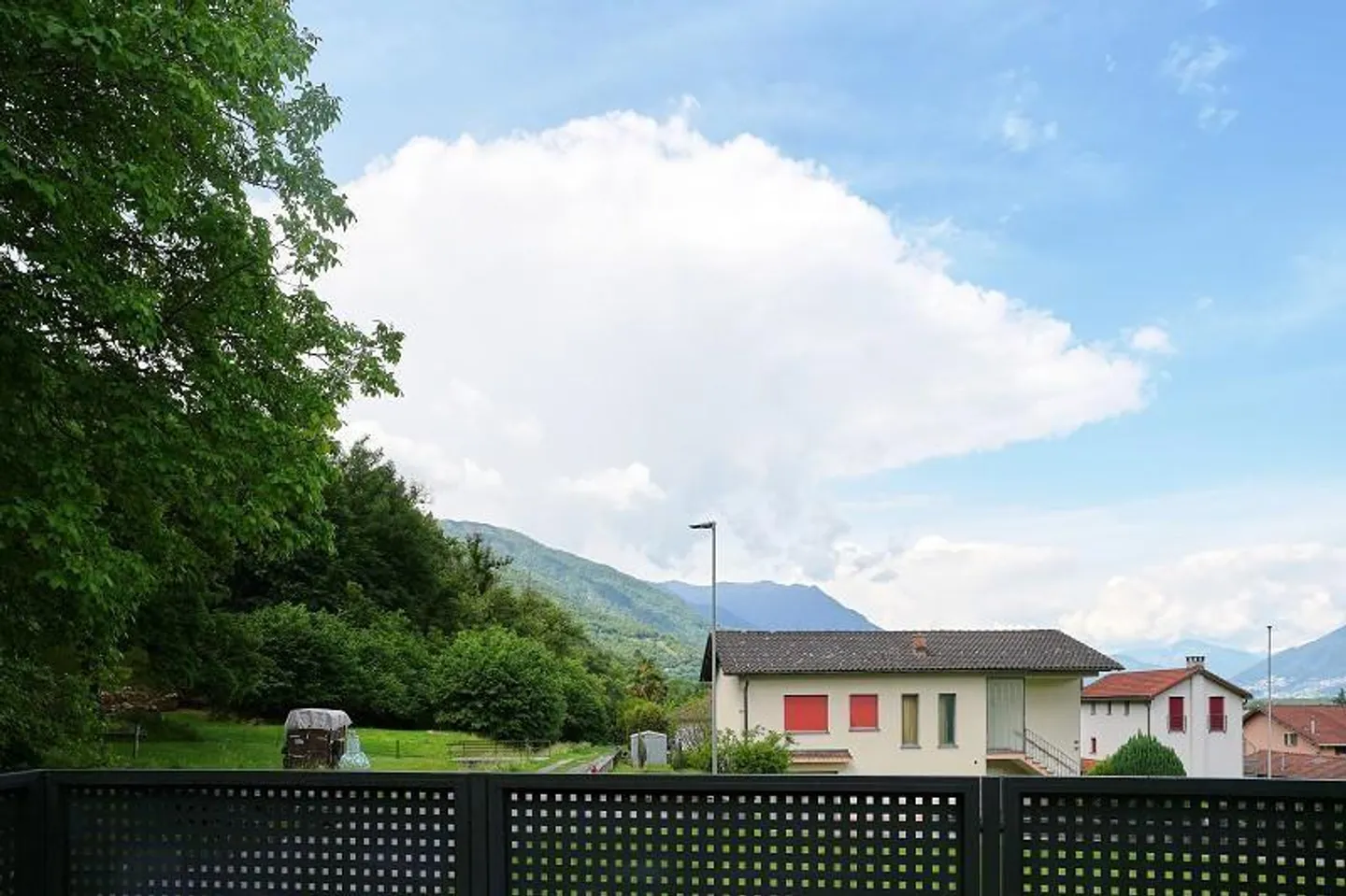 Villa de 6 1/2 pièces dans un endroit calme avec vue - Photo 37 sur 42