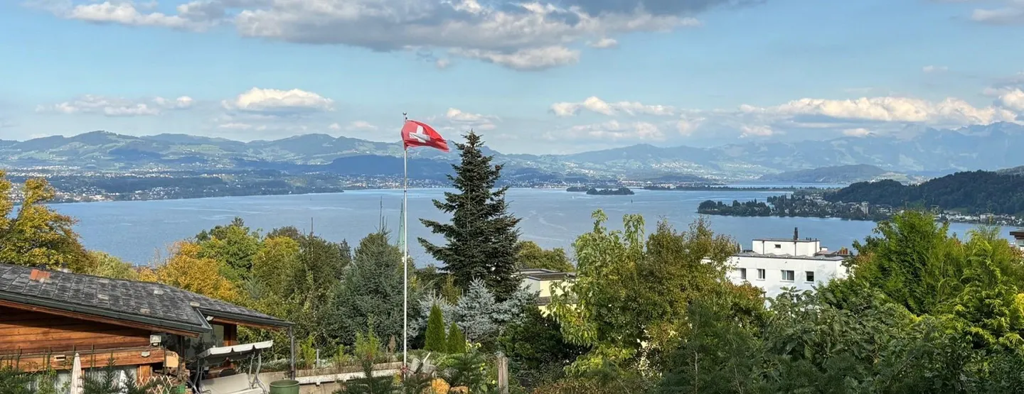 Maison individuelle indépendante avec vue sur le lac et potentiel de développement - Photo 3 sur 4