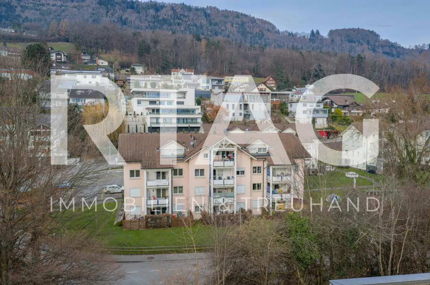 Appartamento 3.5 locali - Foto 1 di 11