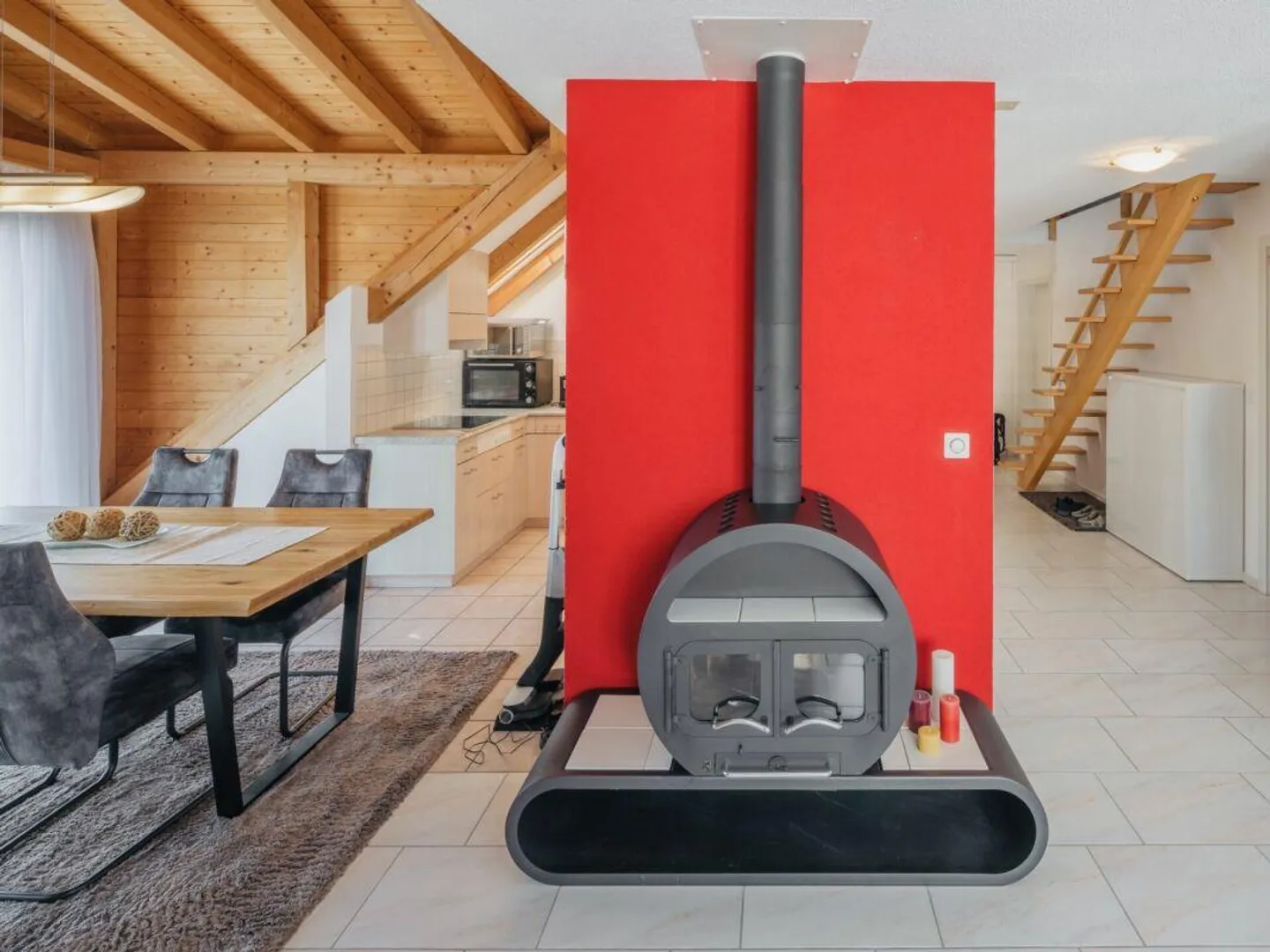 Incantevole maisonette di 2,5 stanze con vista sul Reno - Foto 4 di 16
