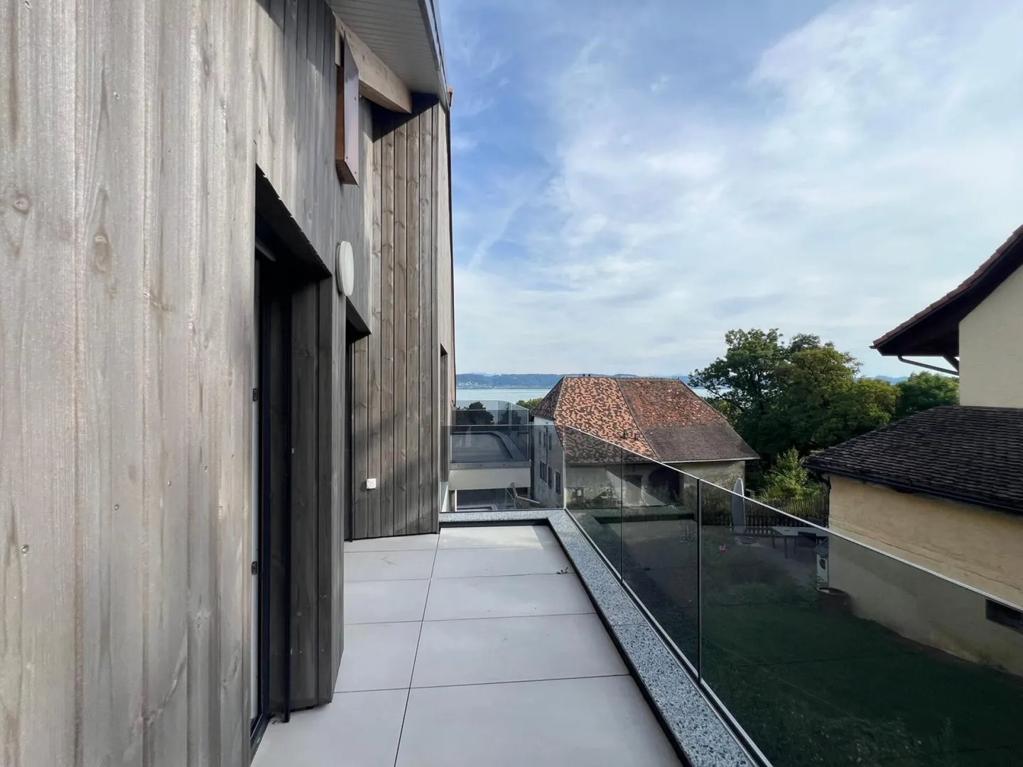 Appartement Charmant Près du Lac - Photo 2 sur 7