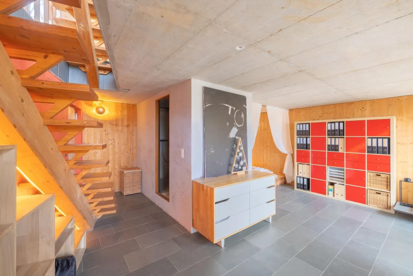 Magnifique villa d'architecte meublée avec 3 chambres au bord du forêt à Saint-Cergue - Photo 13 sur 13