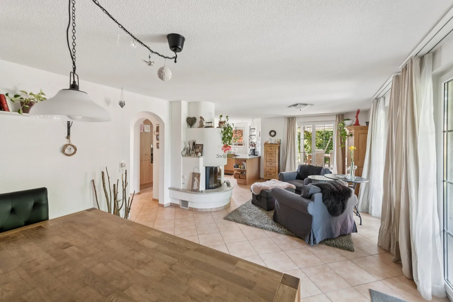Charming Family Home in Mägenwil - Photo 4 of 13