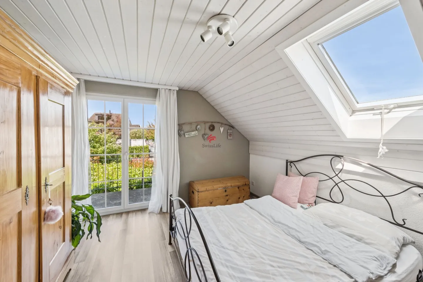 Charming Family Home in Mägenwil - Photo 6 of 13