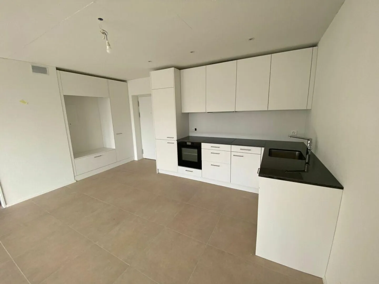 Helle 2.5-Zimmerwohnung - Foto 3 von 11