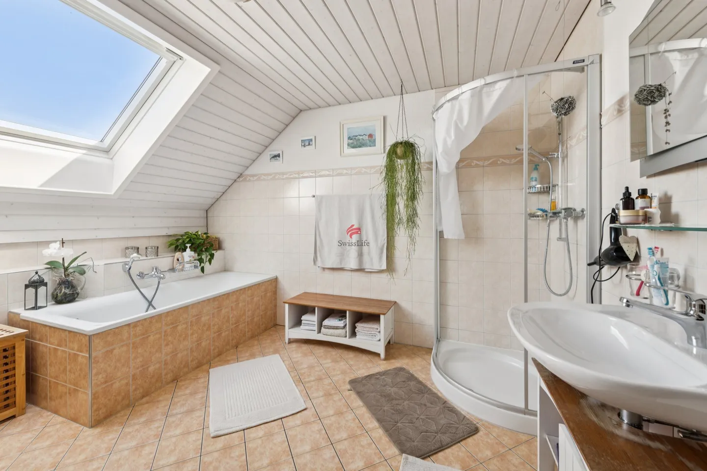 Charming Family Home in Mägenwil - Photo 10 of 13
