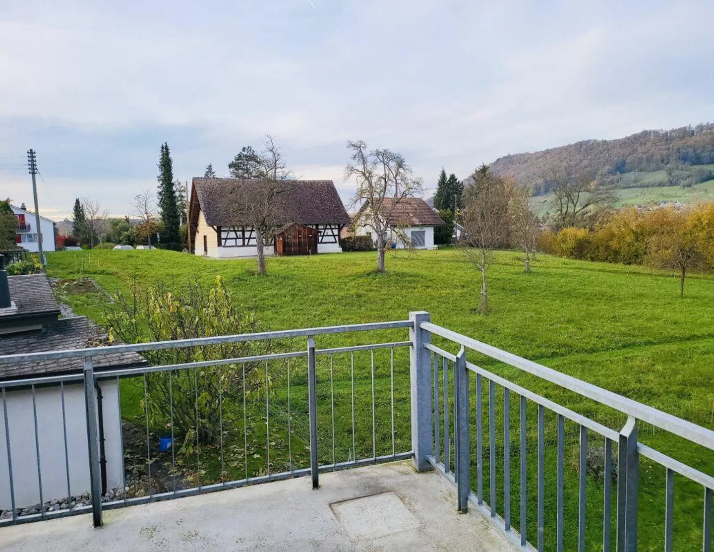 Incantevole maisonette di 2,5 stanze con vista sul Reno - Foto 12 di 16
