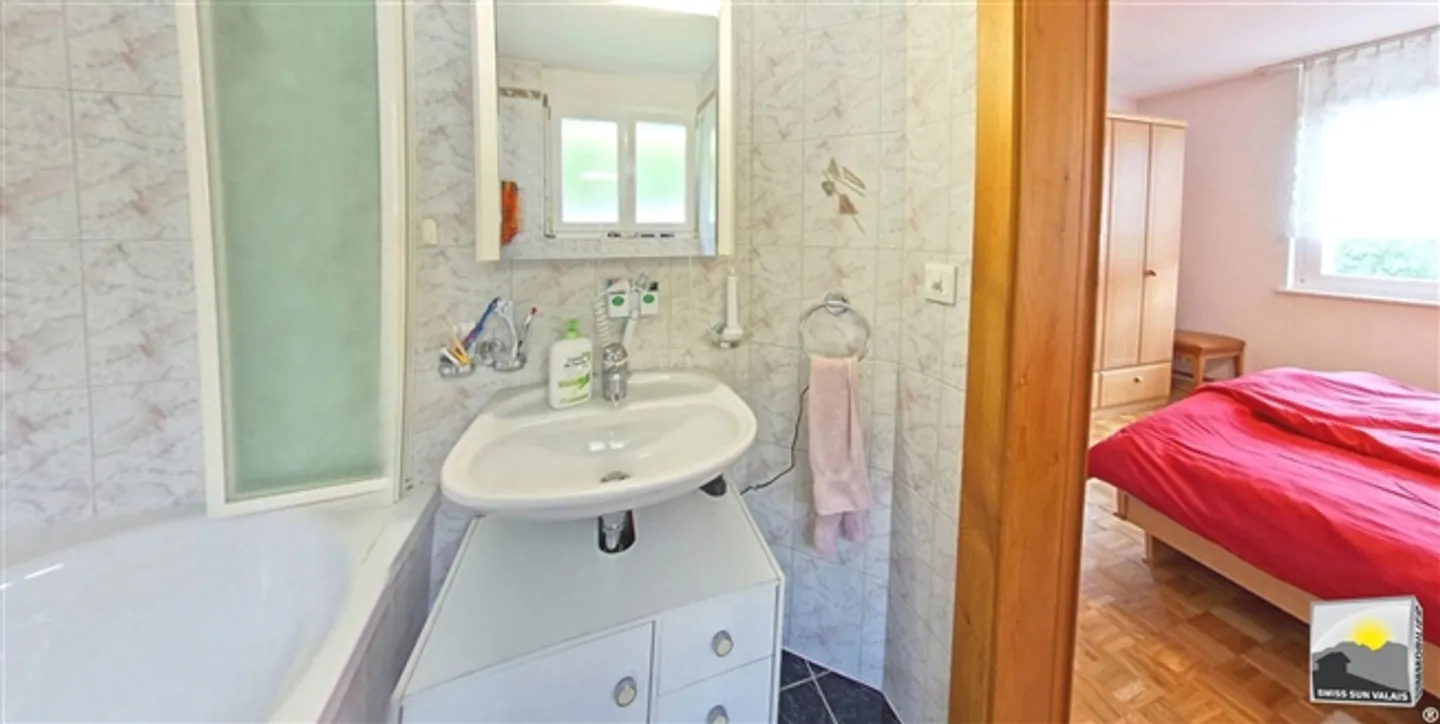 House for sale, Route de Chalais, in Grône, Switzerland - Photo 11 of 20