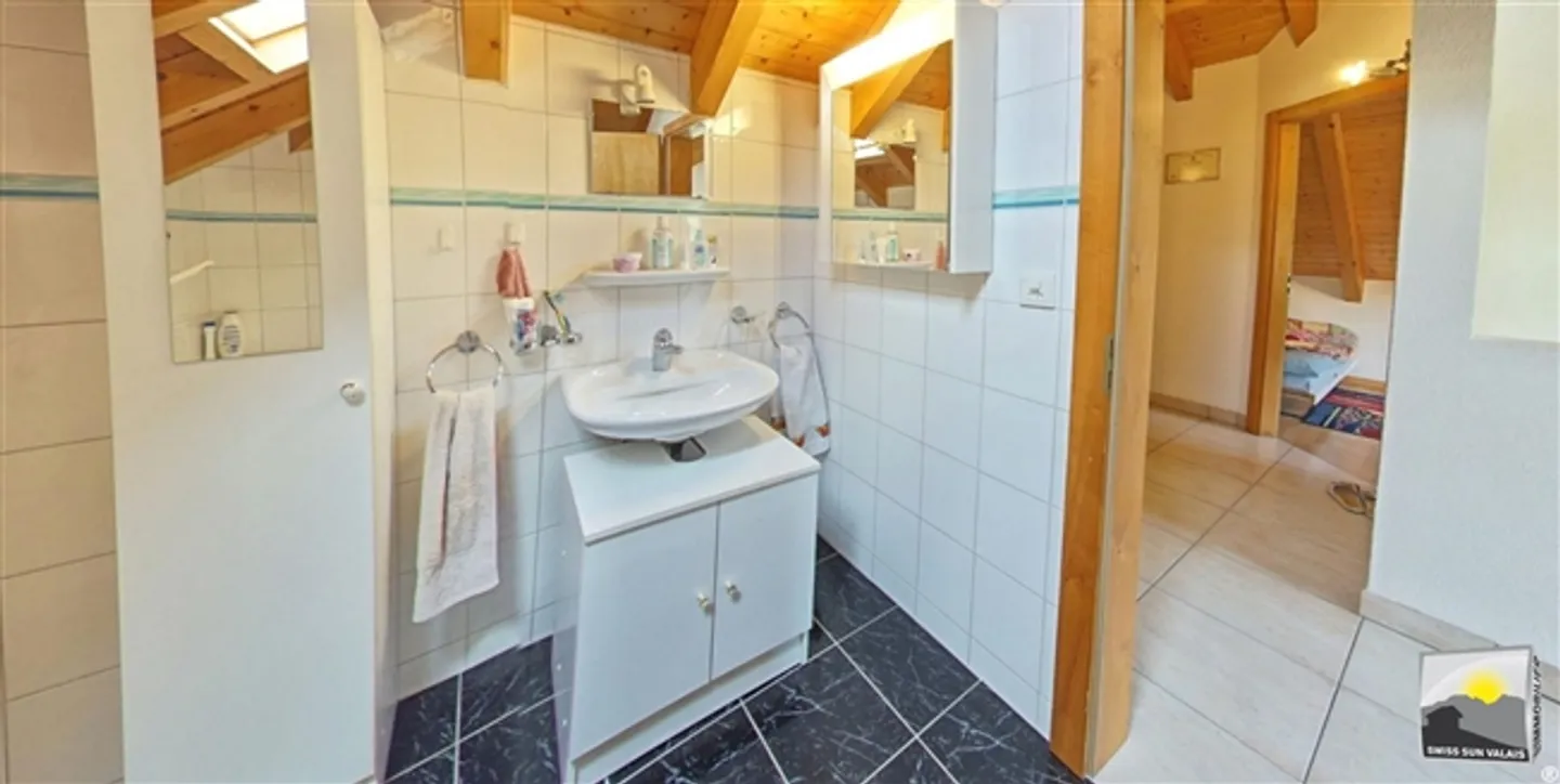 House for sale, Route de Chalais, in Grône, Switzerland - Photo 14 of 20