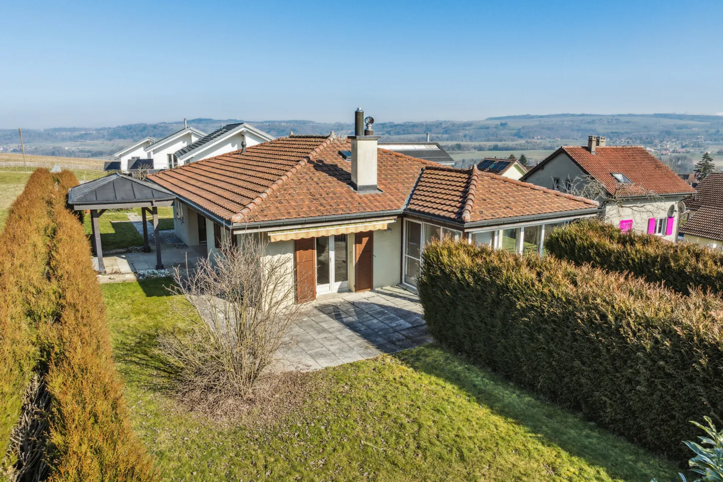 Ottimo potenziale di sviluppo per questa villa individuale! - Foto 1 di 18