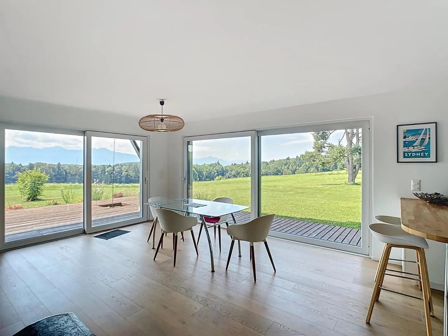 Renovated house with huge garden - Photo 2 of 12