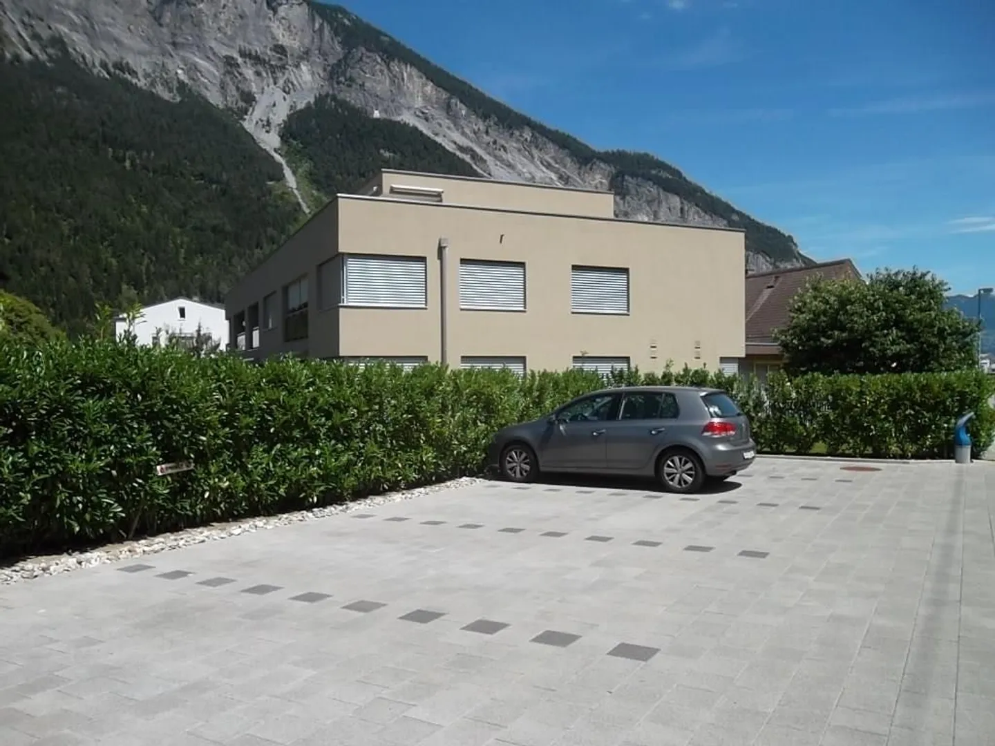 Outdoor parking space for rent in Domat/Ems - Photo 1 of 3
