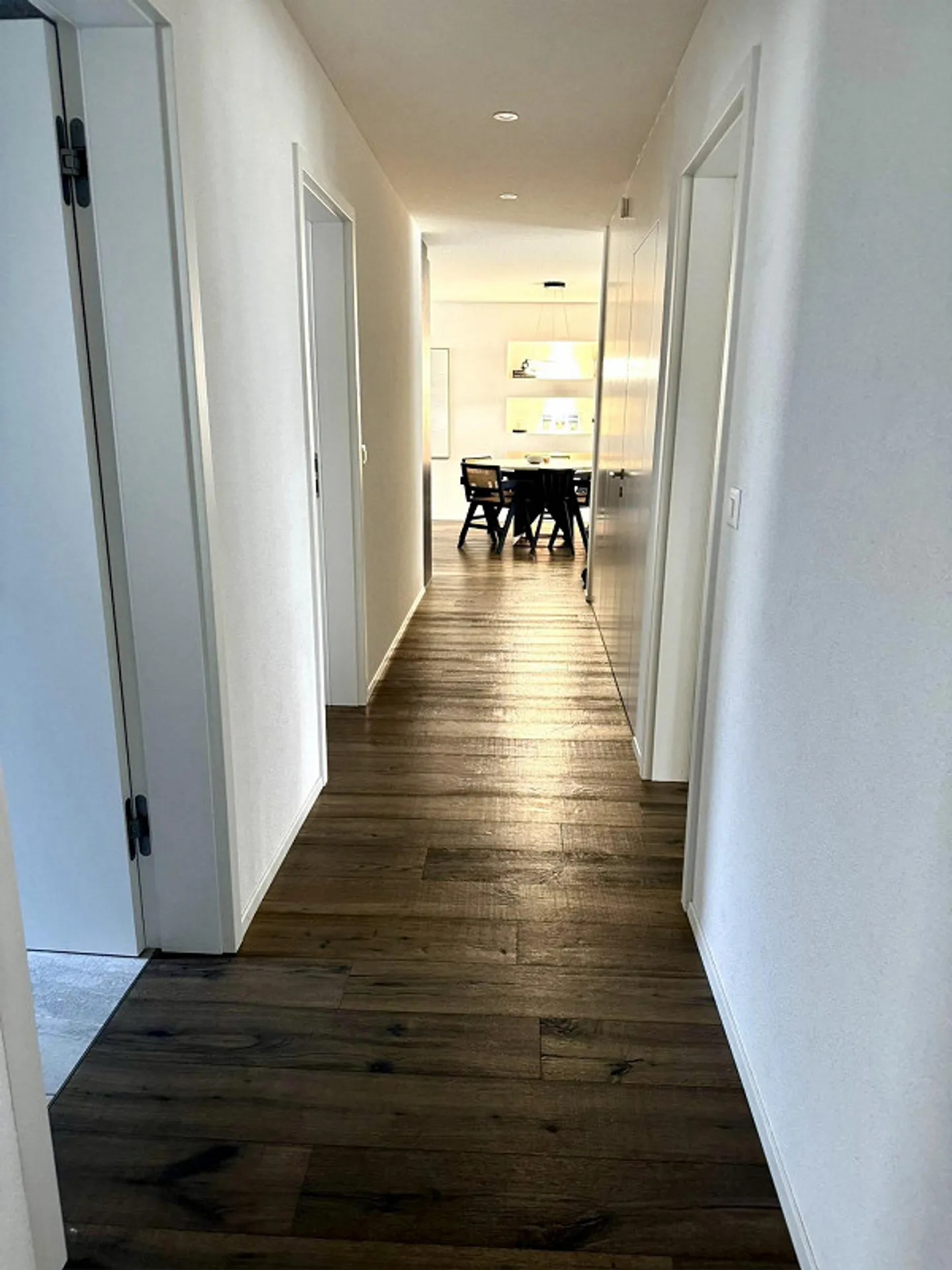 Appartamento giardino di alta qualità con 5,5 stanze in posizione centrale a Walenstadt - Foto 9 di 15