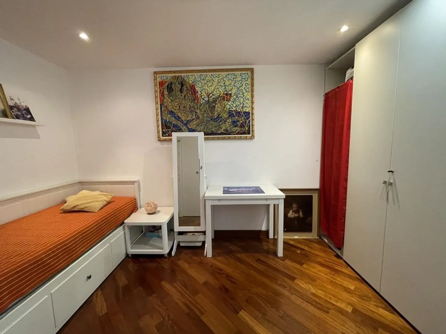 Appartamento spazioso con vista lago - Foto 9 di 13