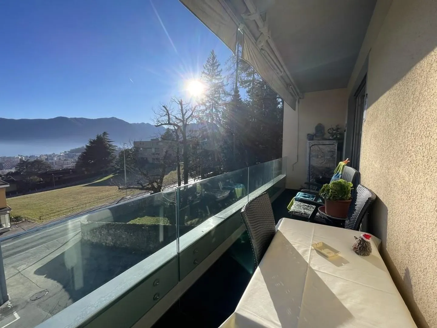 Appartamento spazioso con vista lago - Foto 10 di 13