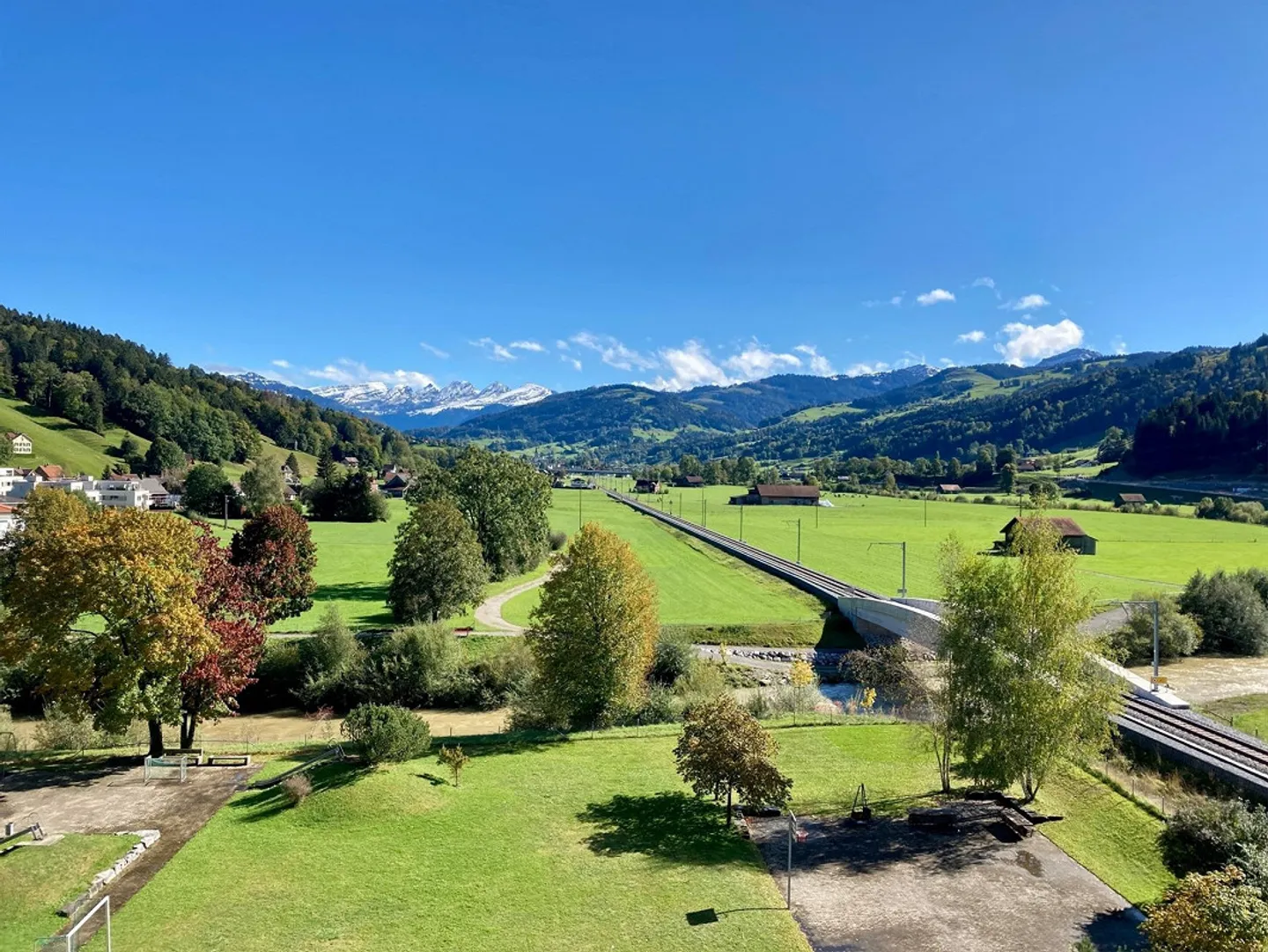 Appartamento molto luminoso con balcone vetrato - Foto 1 di 11