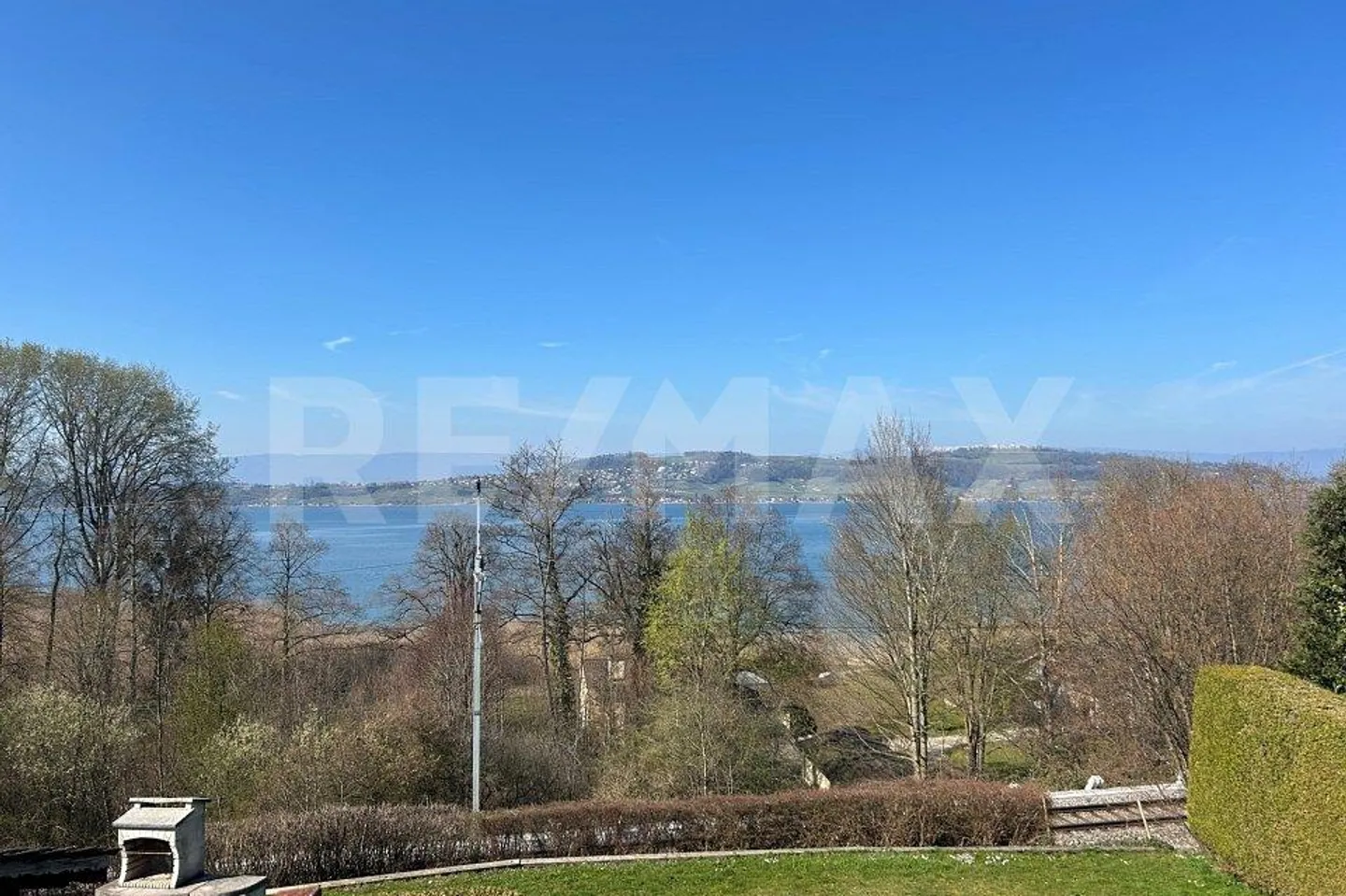 Paradiso con vista sul lago di Murten – due appartamenti, giardino e altro... - Foto 11 di 13