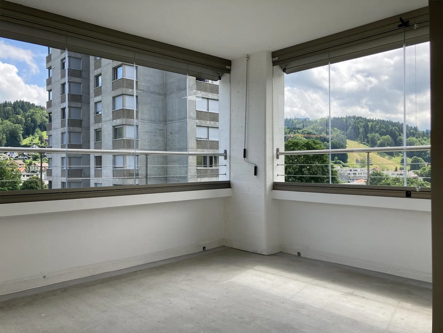 Appartamento molto luminoso con balcone vetrato - Foto 9 di 11