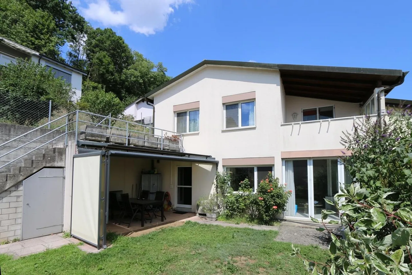 Ein Zuhause zum Wohlfühlen - grosszügig und charmant - Photo 1 of 20