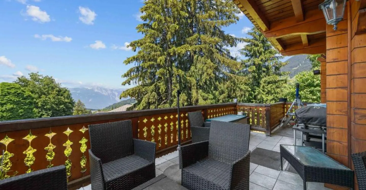 Appartement en duplex avec 5 pièces au centre du village ! - Photo 1 sur 11
