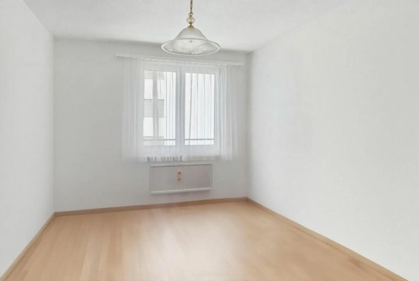 Attractive 4.5 Room Apartment in Sirnach - Photo 6 of 10