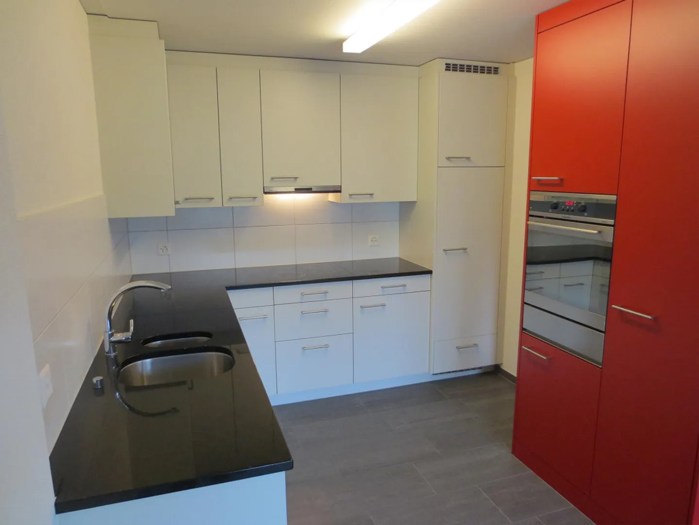 sonnige 3,5 Zimmerwohnung mit grossem Balkon nähe Bahnhof - Foto 3 di 10