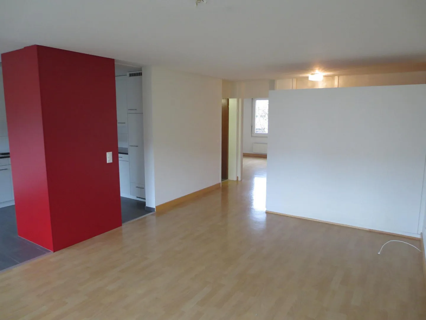sonnige 3,5 Zimmerwohnung mit grossem Balkon nähe Bahnhof - Foto 4 di 10