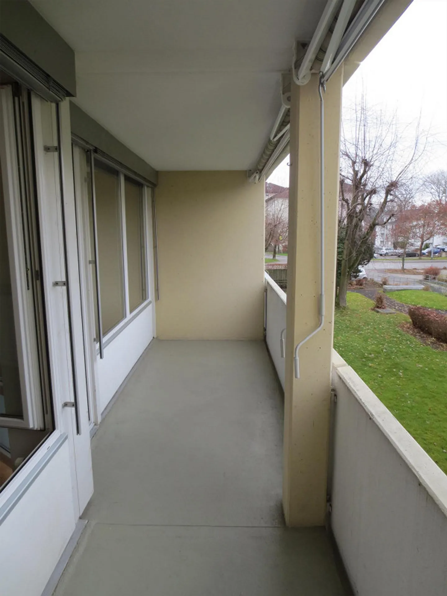 sonnige 3,5 Zimmerwohnung mit grossem Balkon nähe Bahnhof - Foto 7 di 10