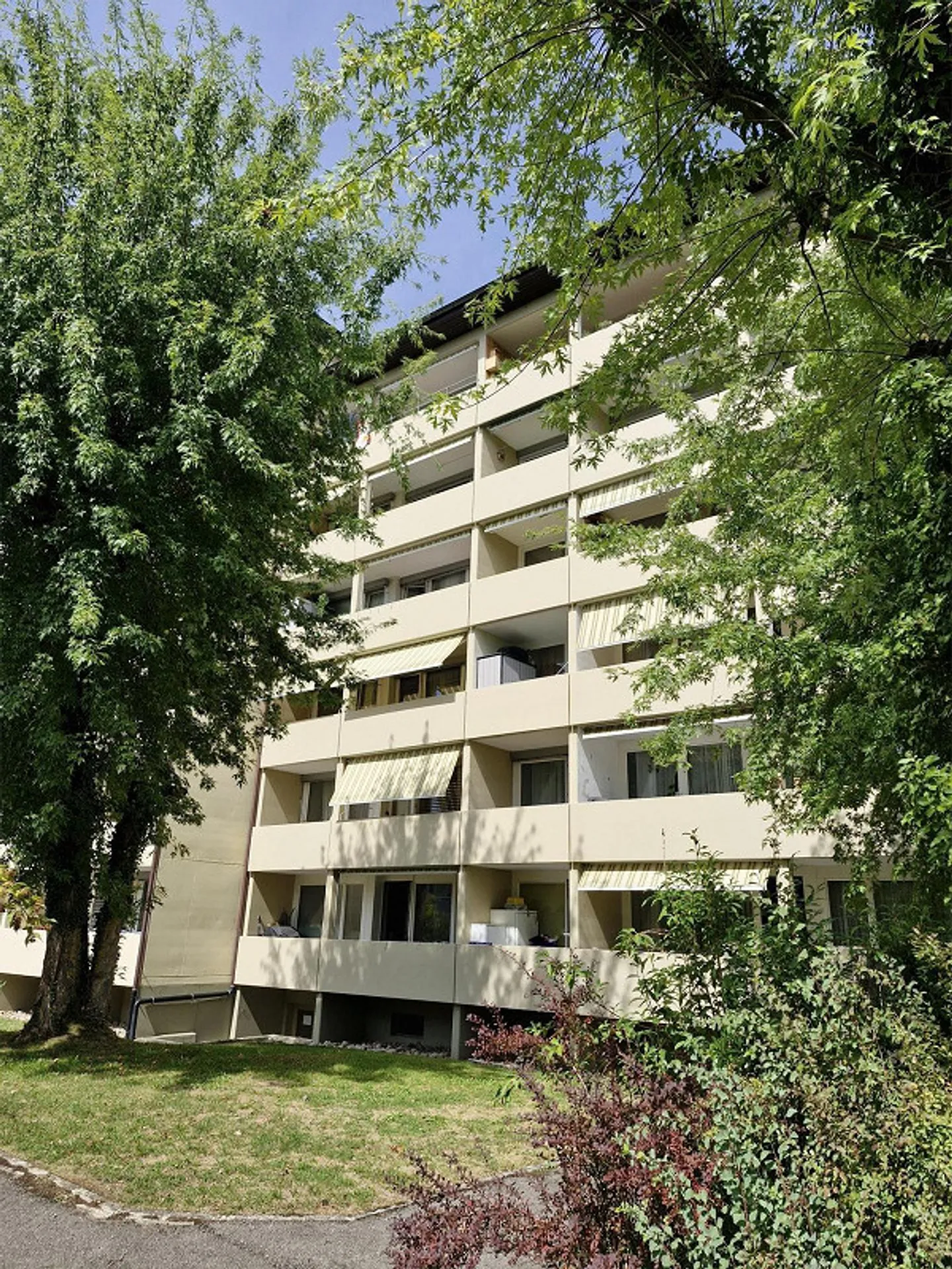 sonnige 3,5 Zimmerwohnung mit grossem Balkon nähe Bahnhof - Foto 8 di 10