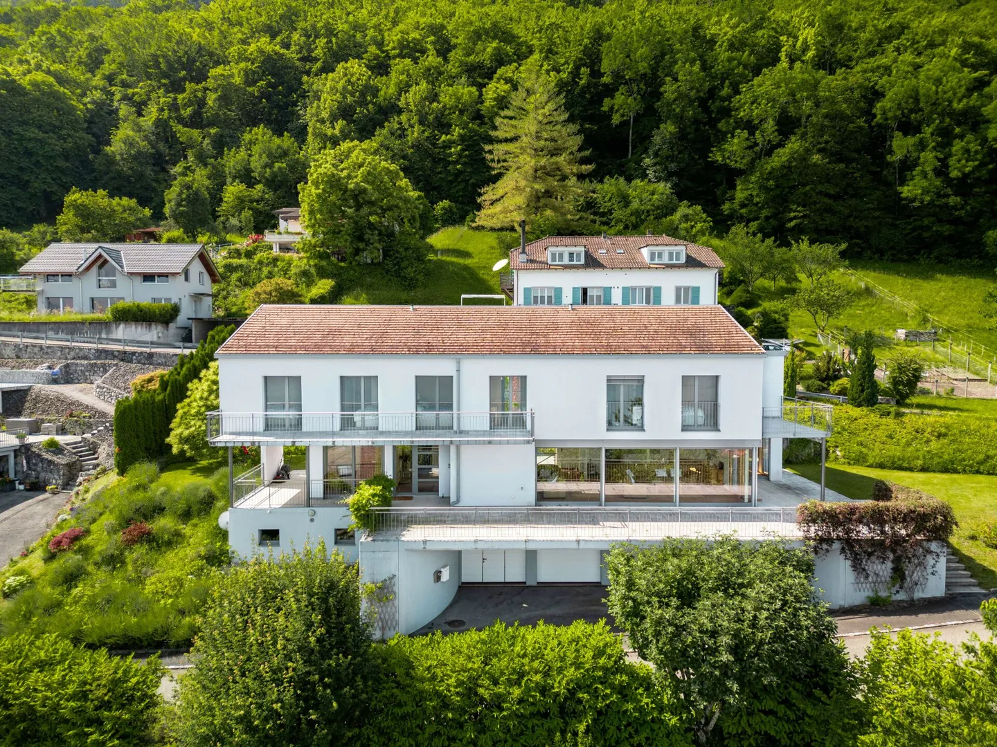 «Luxuriöse, von Architekten entworfene Villa mit atemberaubendem 180°-Blick auf den Genfer See» - Foto 4 von 30