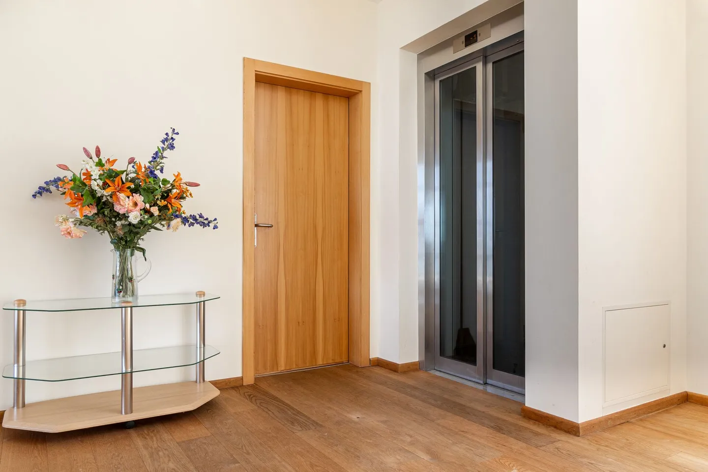 «Luxuriöse, von Architekten entworfene Villa mit atemberaubendem 180°-Blick auf den Genfer See» - Foto 15 von 30