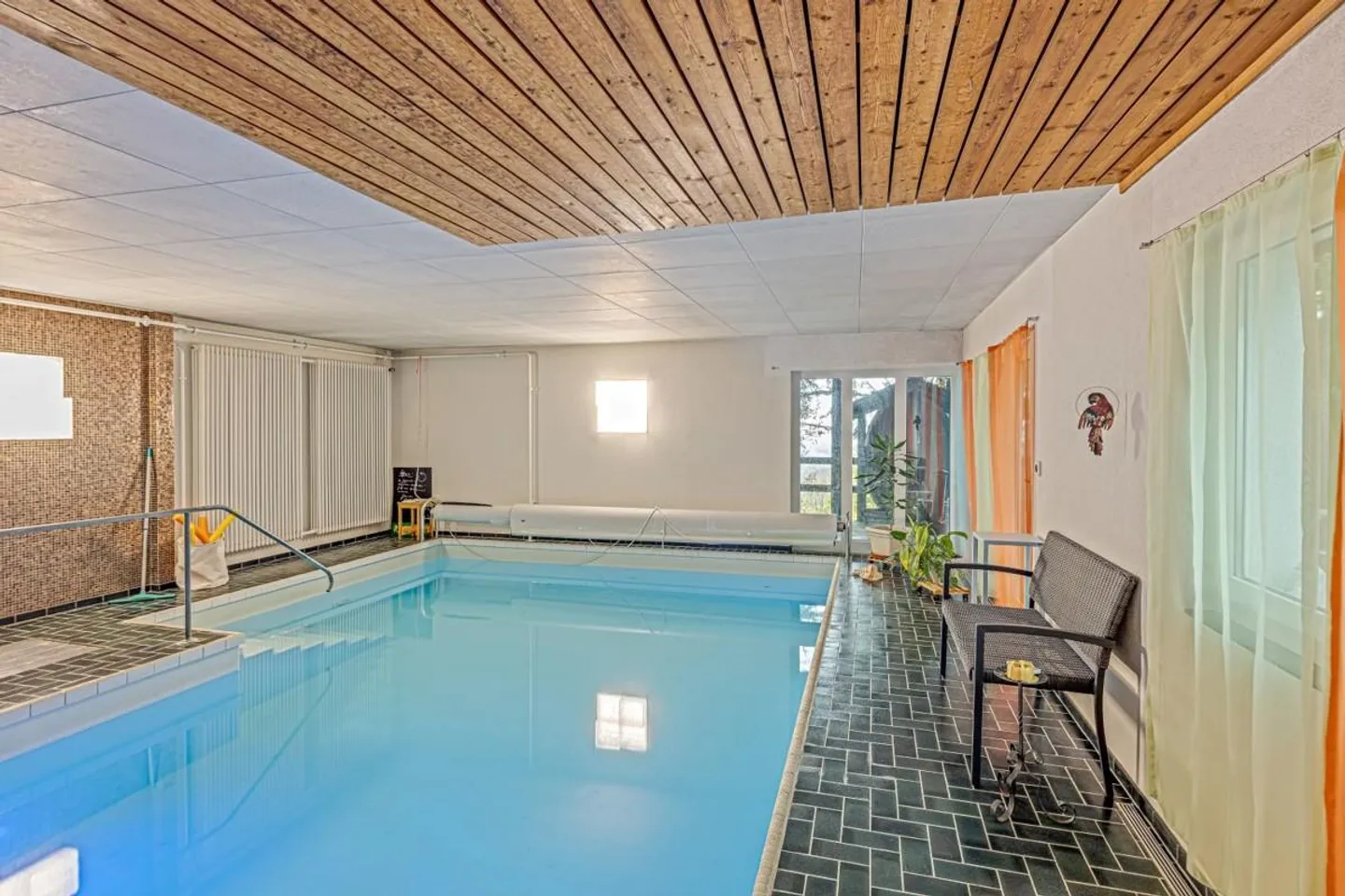 Multi-Generational Seminar House - Photo 18 of 28