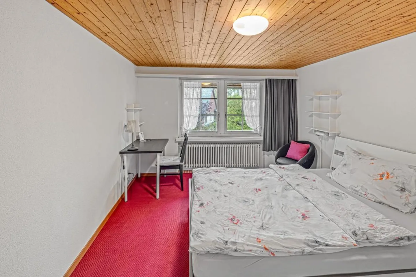 Multi-Generational Seminar House - Photo 20 of 28