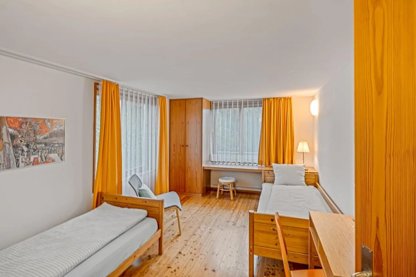 Multi-Generational Seminar House - Photo 21 of 28