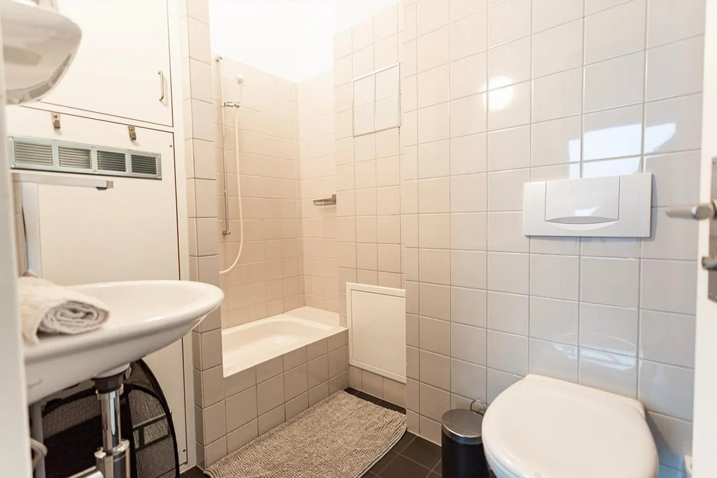 Studio 1 pièce meublé au cœur de Bâle entre Barfüsserplatz ... - Photo 5 sur 6