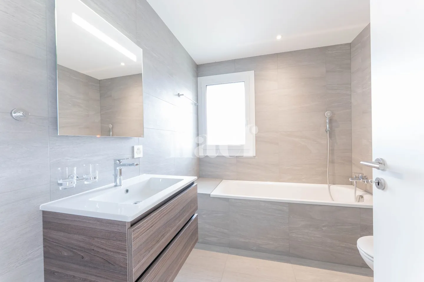 Neue 5.5-Zimmer-Duplexwohnung mit großer Terrasse und Balkon zum Verkauf in Prévonloup - Foto 8 von 10