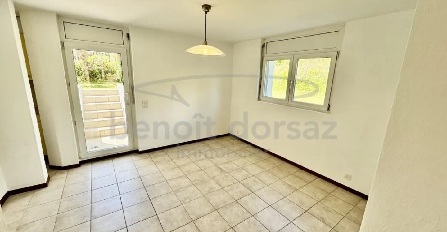 Charmant appartement 2,5 pièces - Photo 2 sur 6