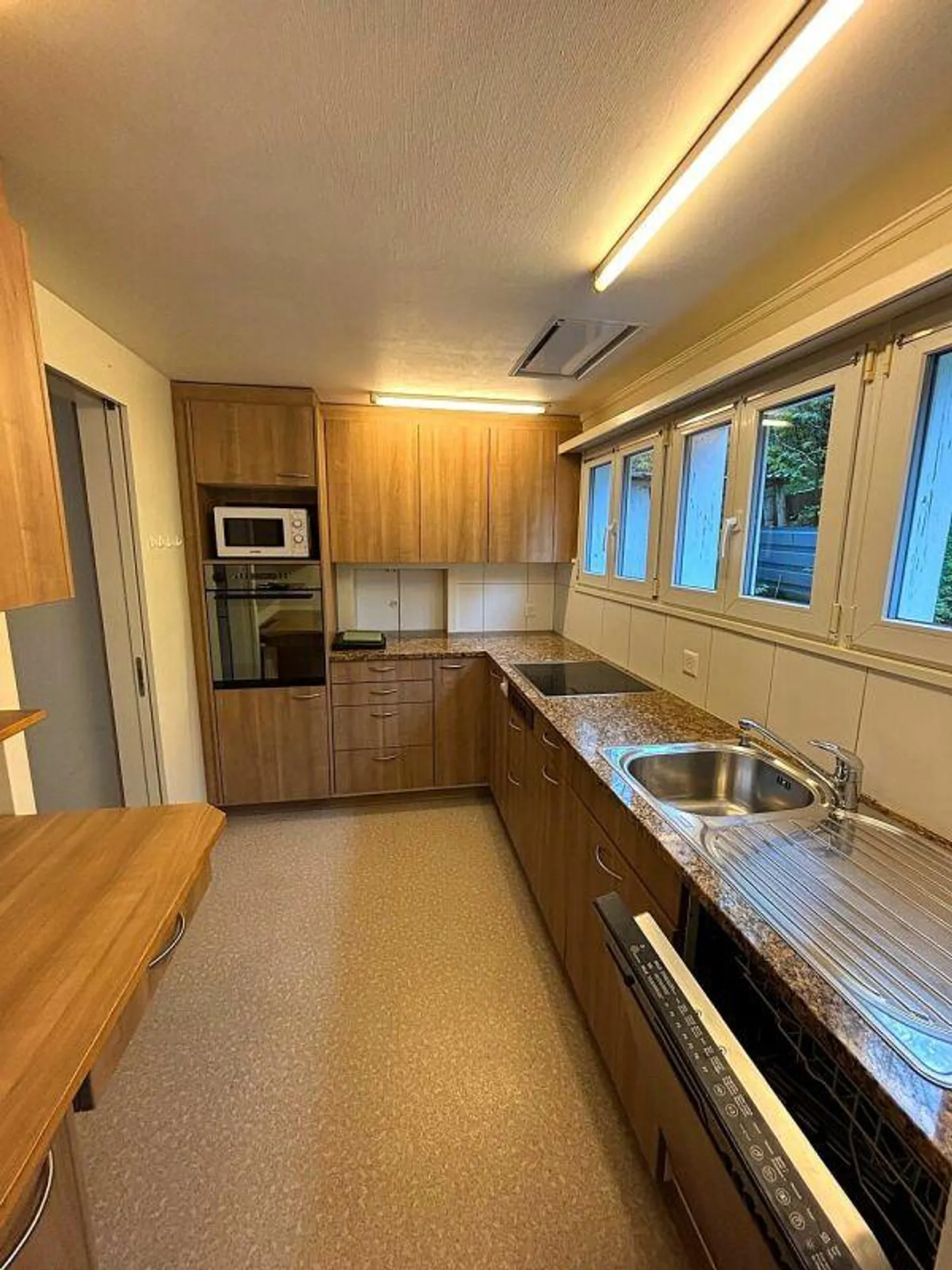 3.5-Zimmer Wohnung mit Wintergarten - Photo 4 of 10
