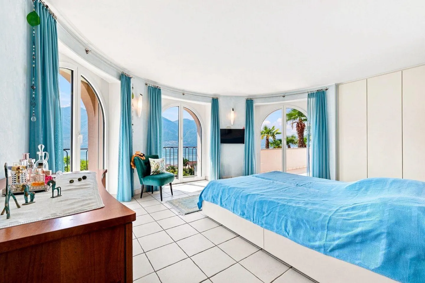 Un refuge exclusif où l'espace, la vie privée et une piscine transforment chaque jour en vacances - Photo 13 sur 21