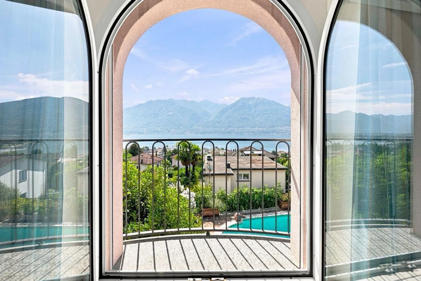 Un refuge exclusif où l'espace, la vie privée et une piscine transforment chaque jour en vacances - Photo 14 sur 21