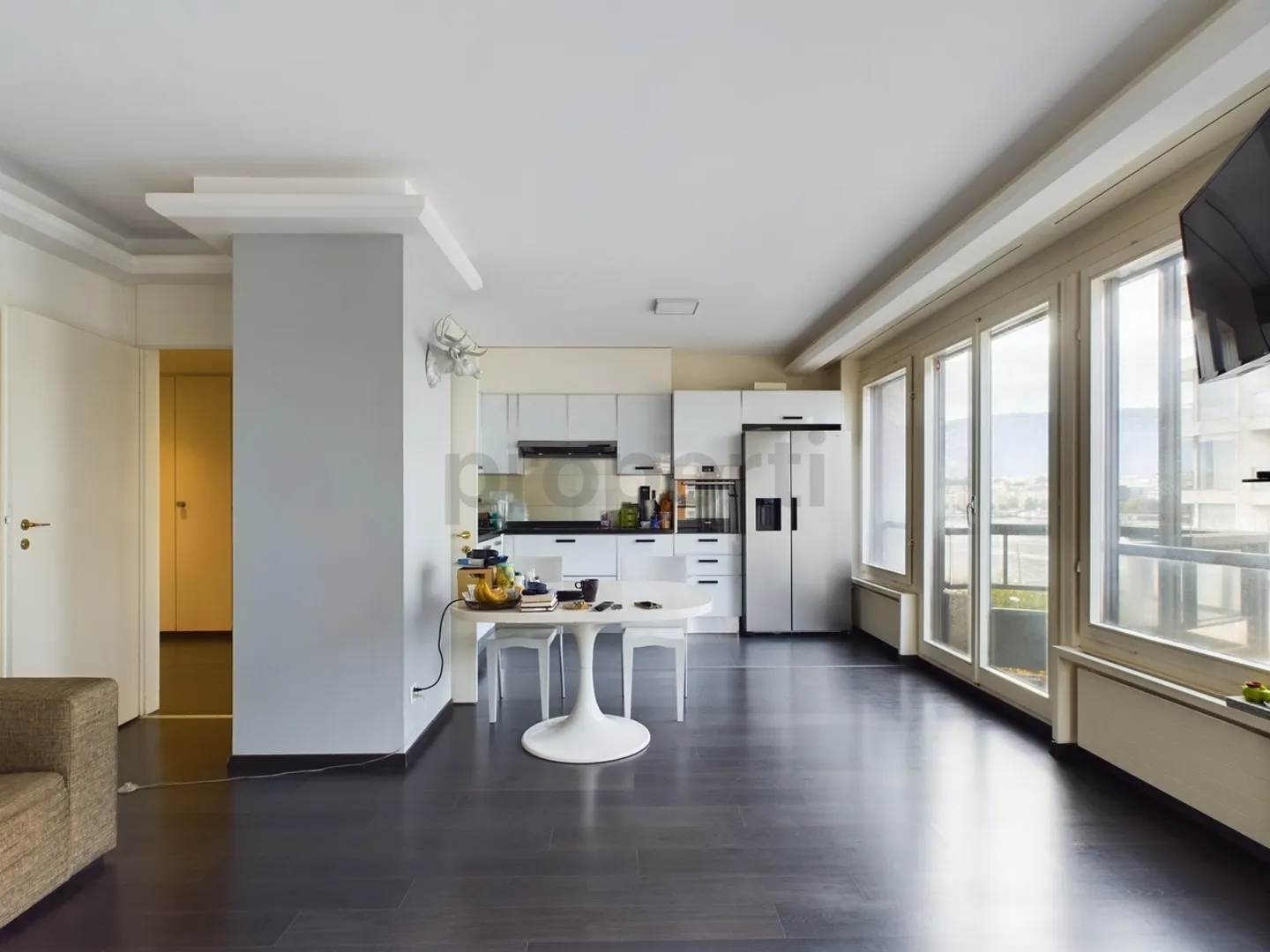 Luxuriöse möblierte 4-Zimmer-Wohnung im Herzen von Genf - Foto 1 von 7