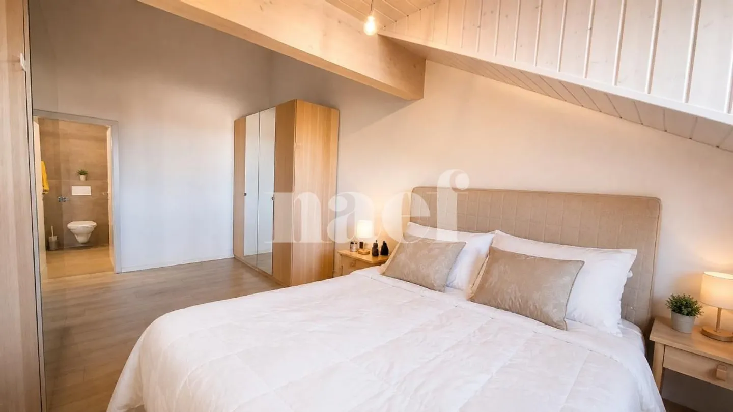 Bell'appartamento di 4 stanze in mansarda con grande balcone e vista lago - Foto 4 di 7