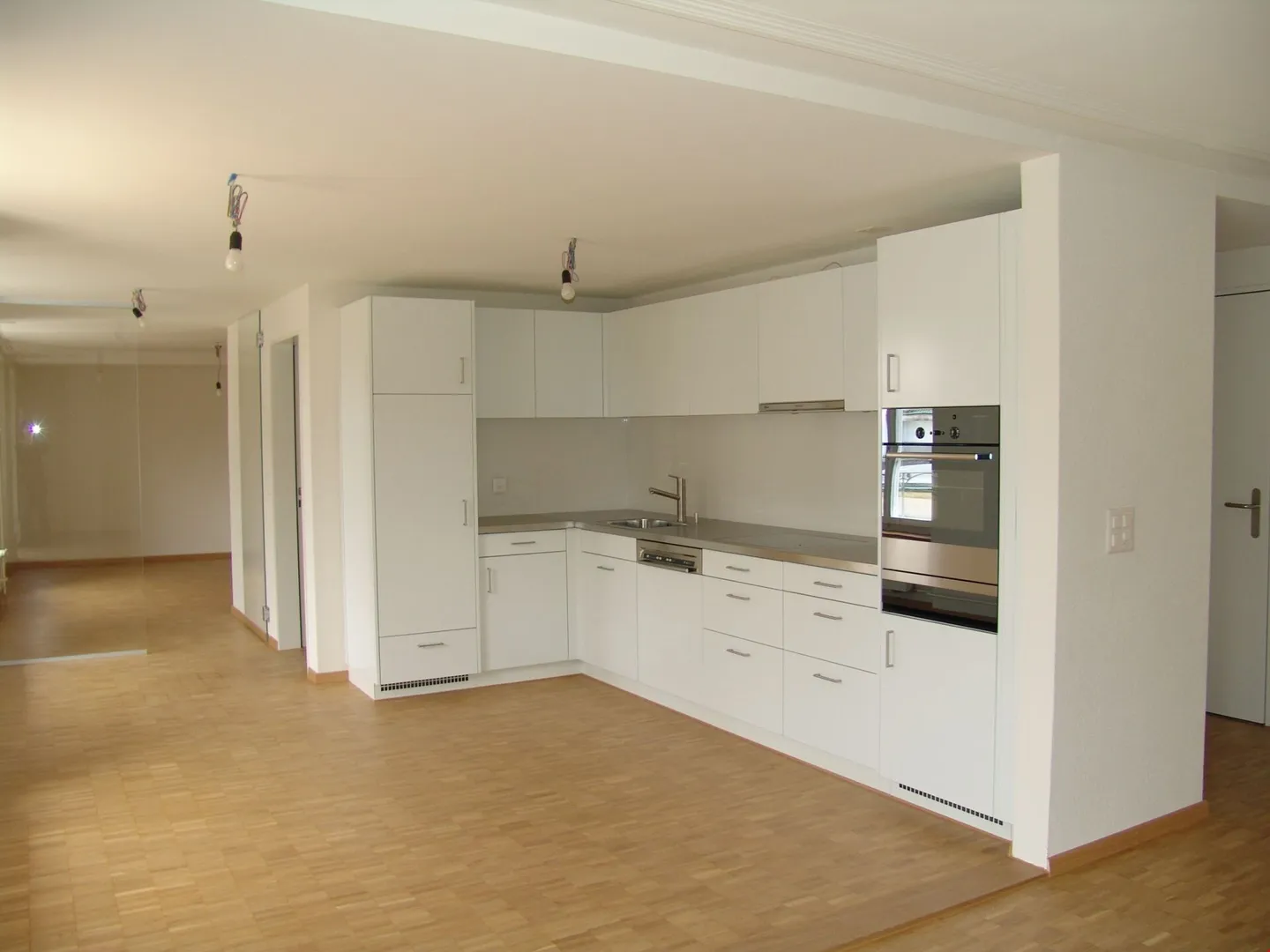 Appartement lumineux dans la vieille ville avec balcon - Photo 2 sur 6