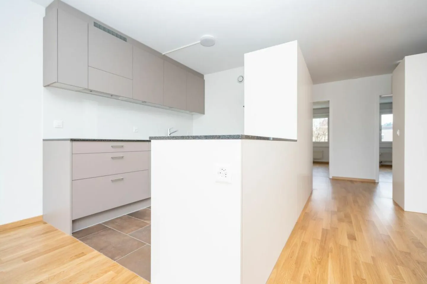 Appartamento mansardato ristrutturato con vista - Foto 5 di 11