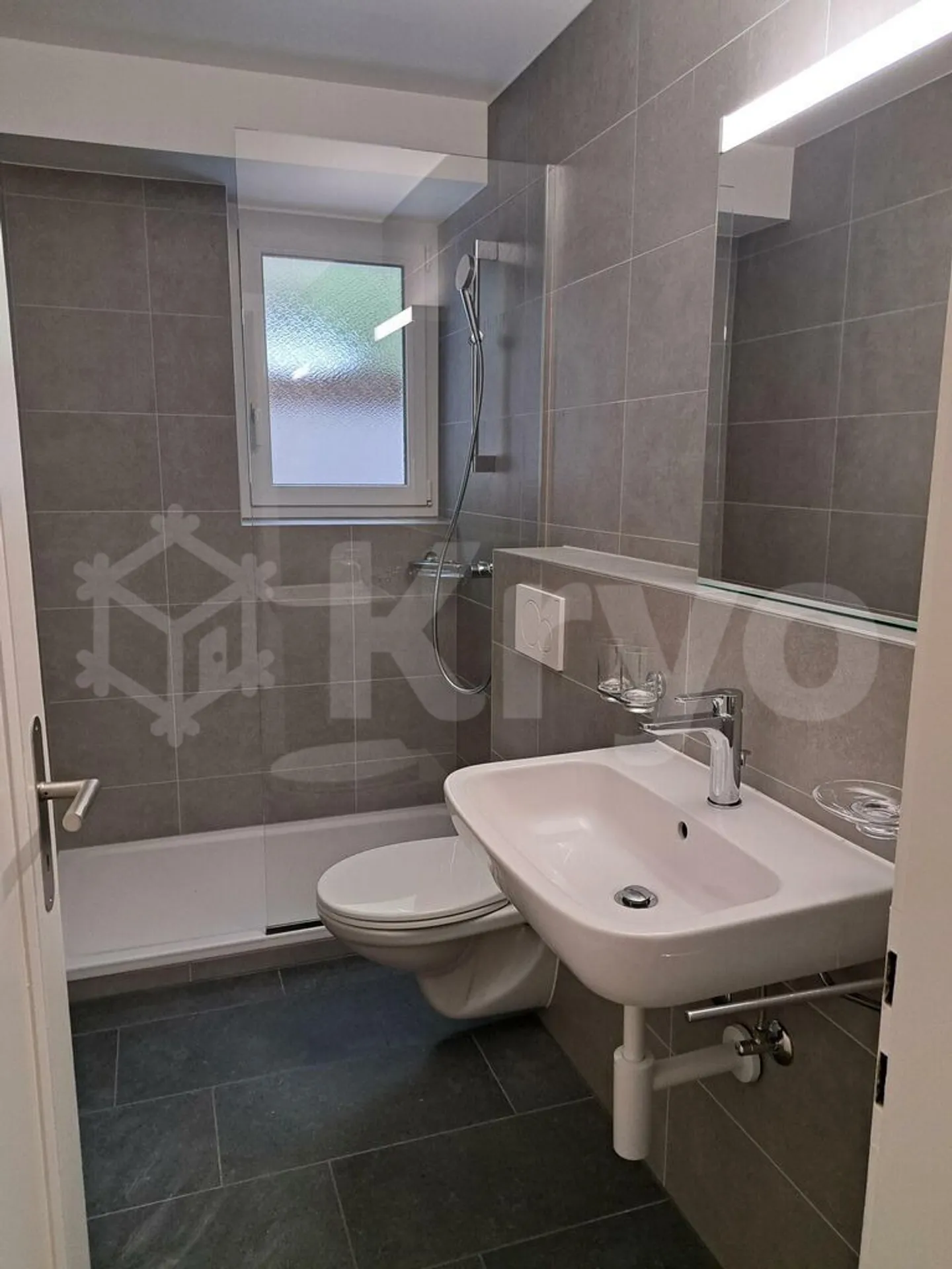 Appartement 4 pièces rénové - Photo 9 sur 9