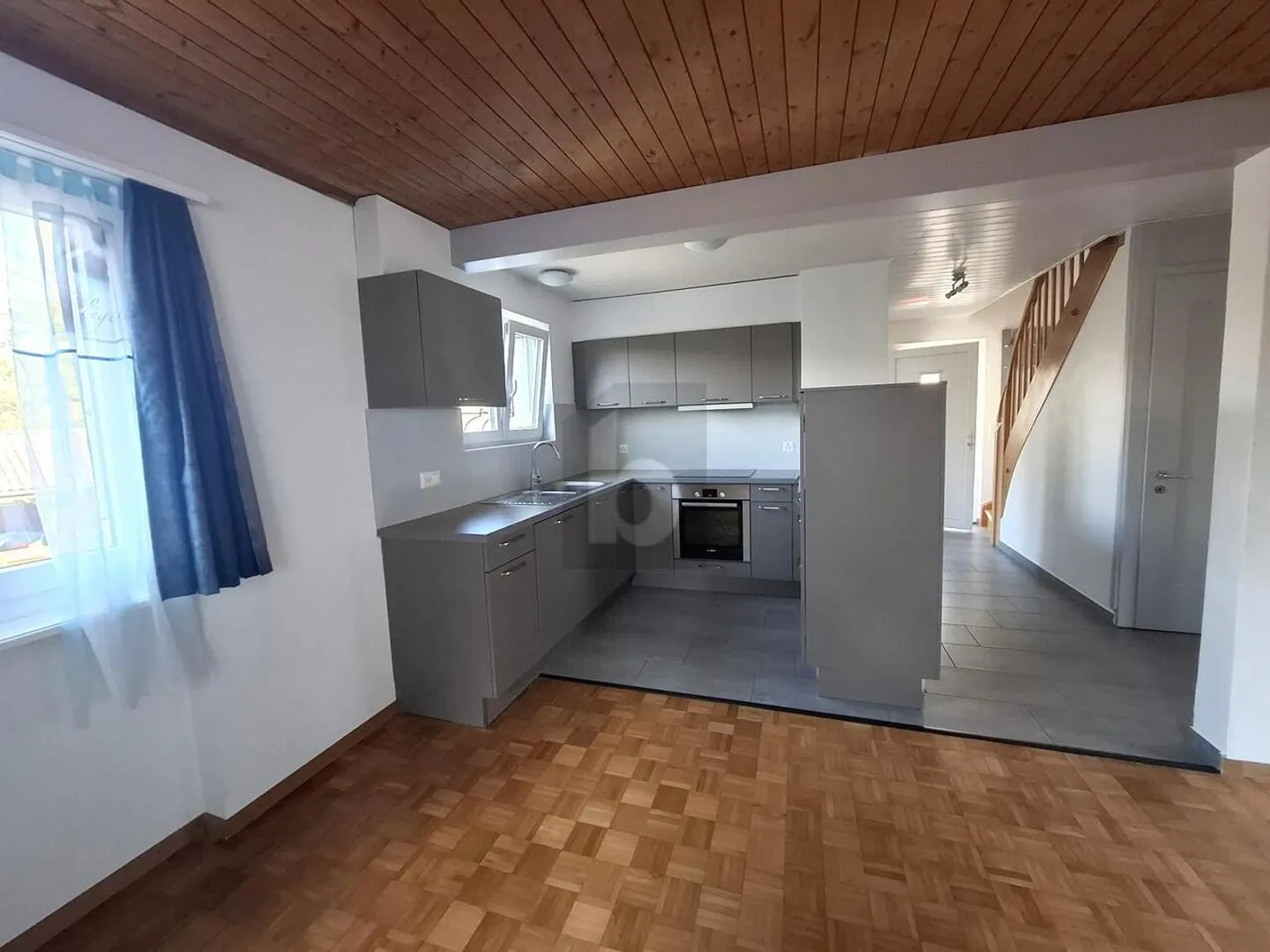 BATHED IN LIGHT AND SURROUNDED BY GREENERY - Photo 2 of 6