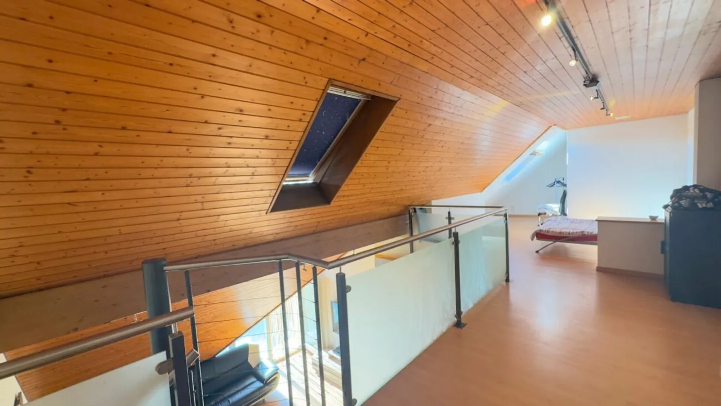 Charmante Dachwohnung in Aarwangen - Foto 7 von 9