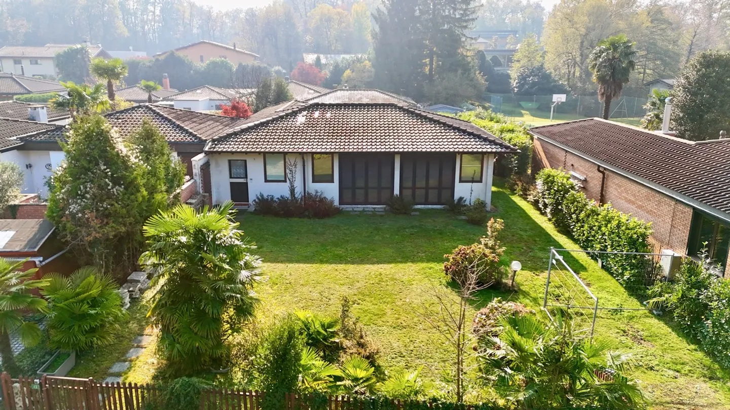 Property for sale - Photo 3 of 3