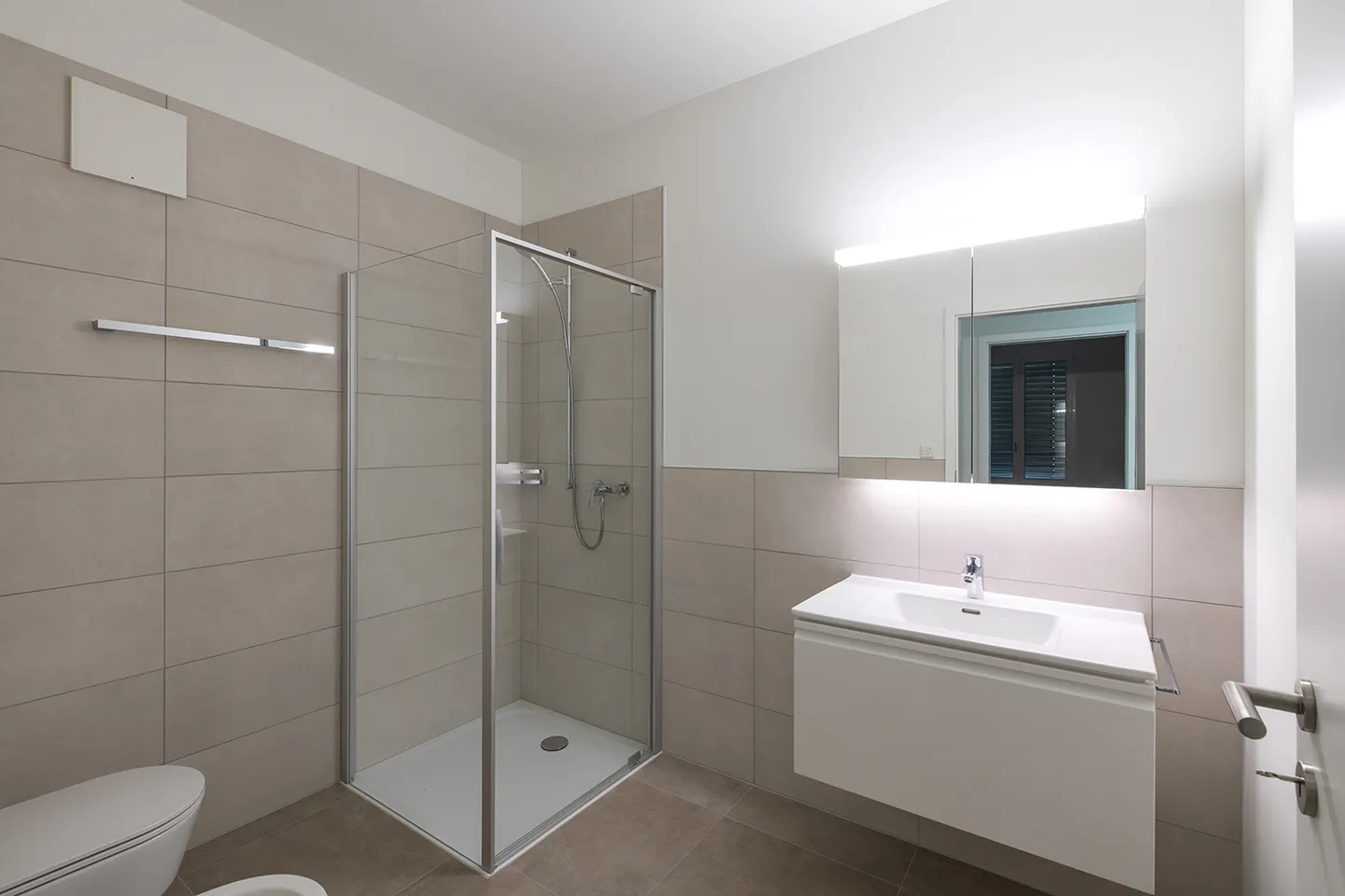 Apartment for rent - Photo 5 of 8