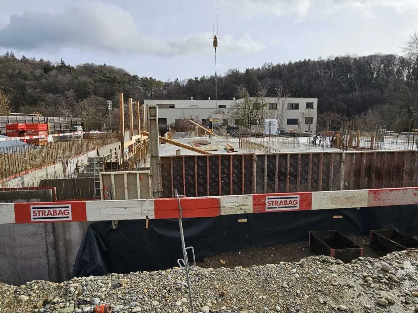 4.5 pièces nouveau bâtiment avec vue dégagée sur la verdure à Schaffhouse - Photo 9 sur 11